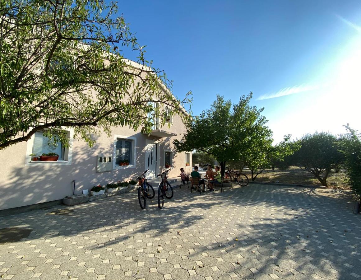 Stankovci  Villa Bubica- Cozy Holiday Home In Rural Area With Pool מראה חיצוני תמונה