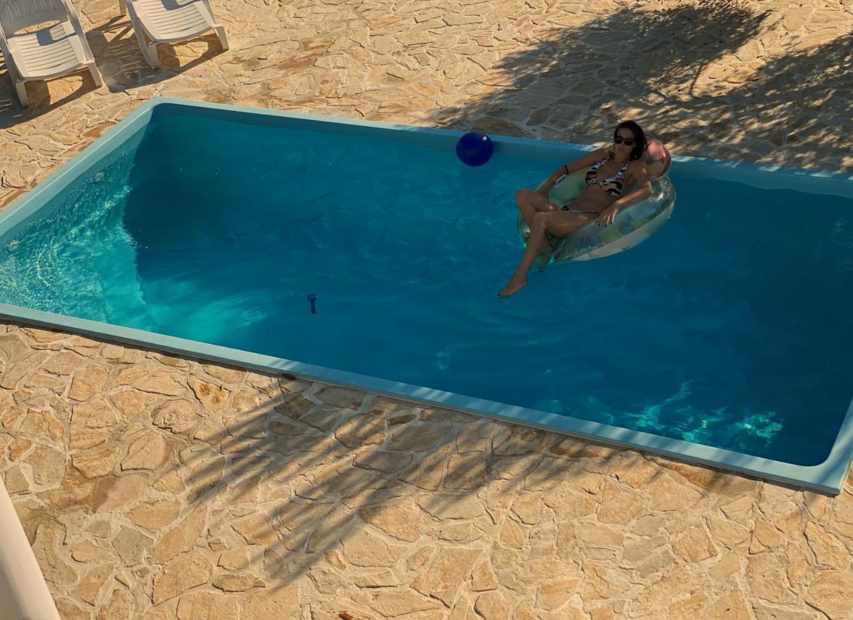 Stankovci  Villa Bubica- Cozy Holiday Home In Rural Area With Pool מראה חיצוני תמונה