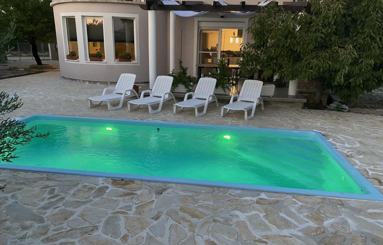 Stankovci  Villa Bubica- Cozy Holiday Home In Rural Area With Pool מראה חיצוני תמונה