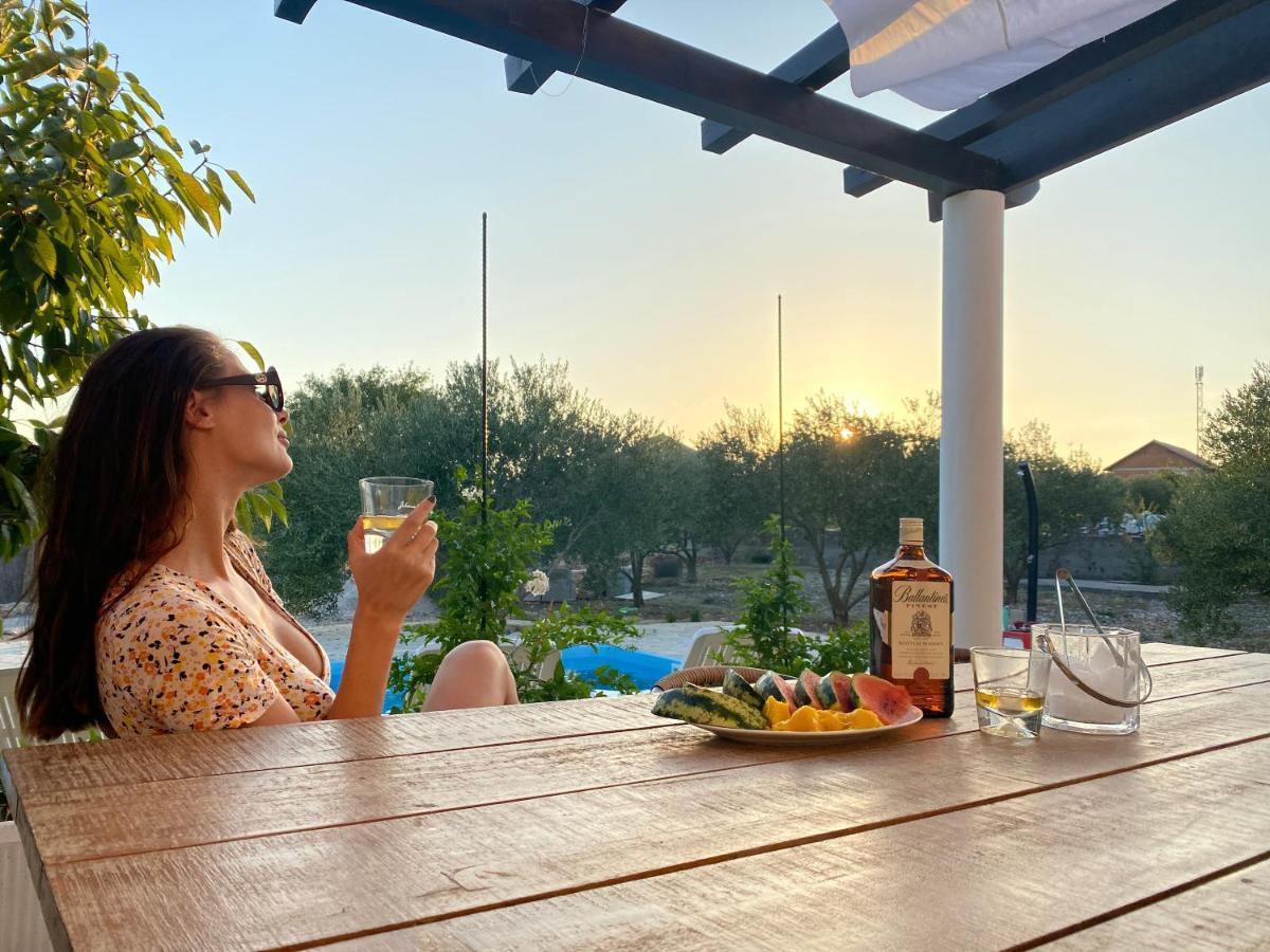 Stankovci  Villa Bubica- Cozy Holiday Home In Rural Area With Pool מראה חיצוני תמונה