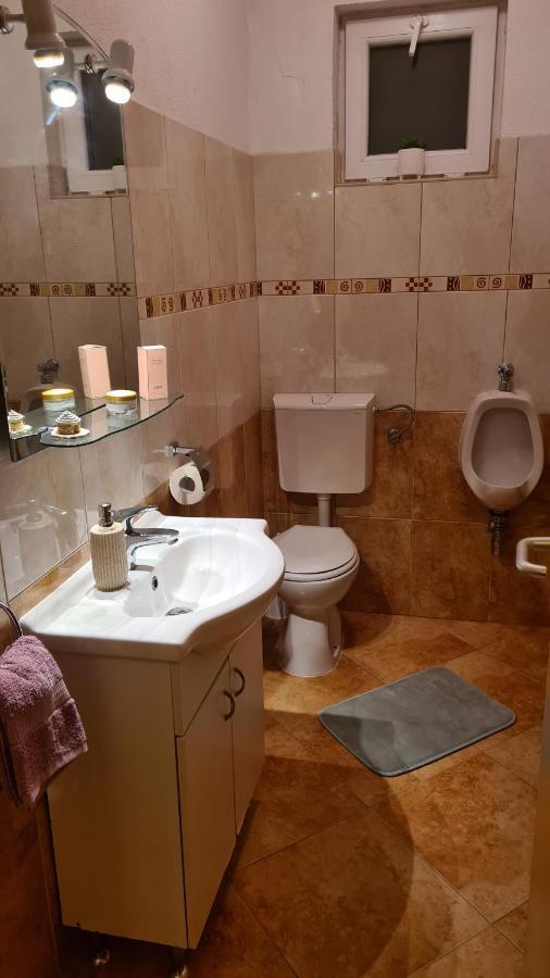 Stankovci  Villa Bubica- Cozy Holiday Home In Rural Area With Pool מראה חיצוני תמונה