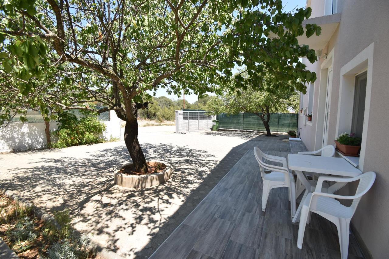 Stankovci  Villa Bubica- Cozy Holiday Home In Rural Area With Pool מראה חיצוני תמונה